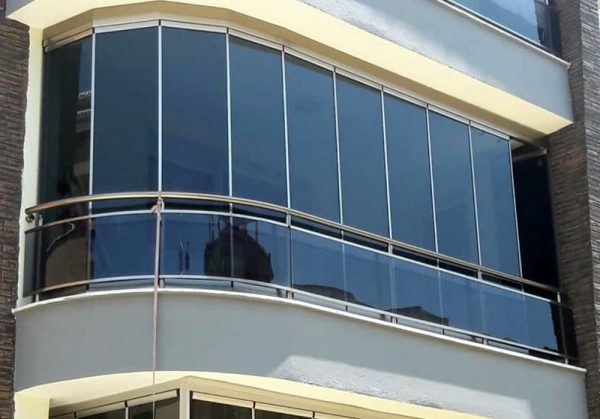 Düşük Eşikli / Eşiksiz Kayar Katlanır Cambalkon